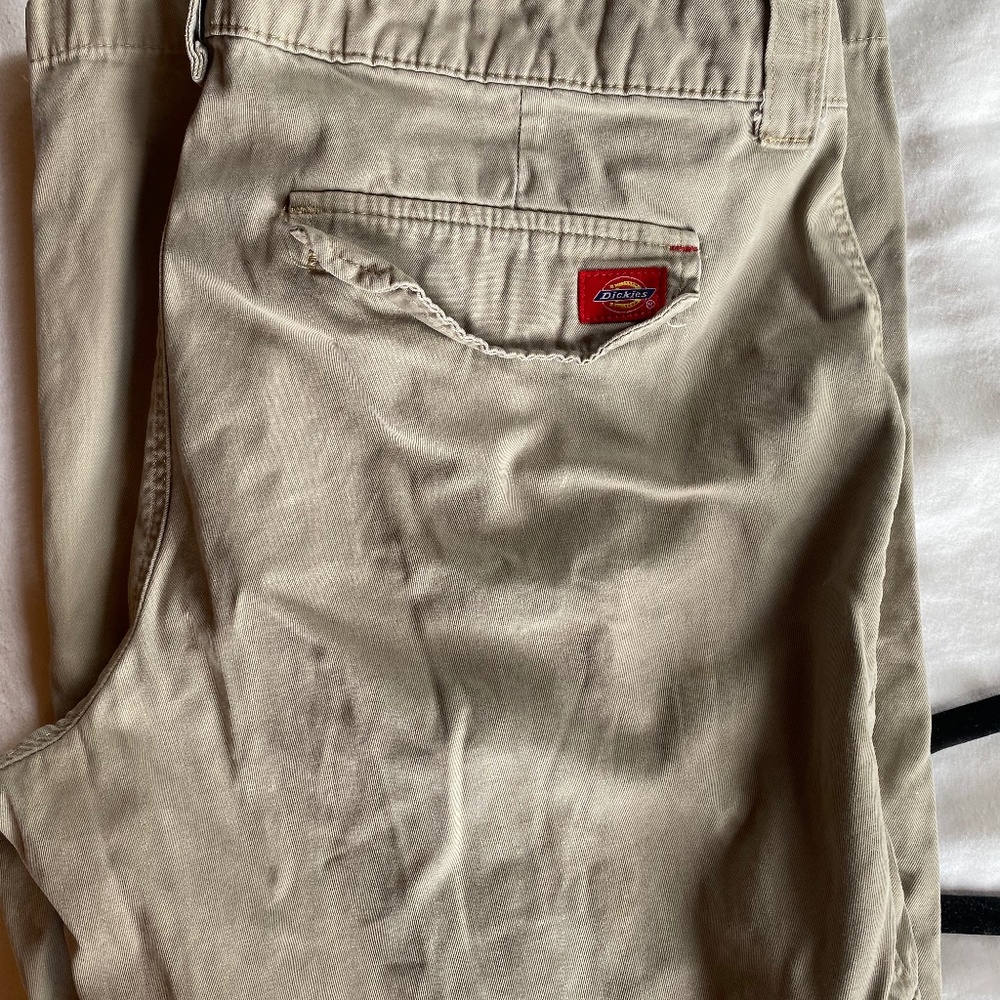 Dickies Women’s Low Rise Khaki Cotton cargo pants